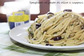 Spaghetti Al Pesto Di Olive E Capperi Uovazuccheroefarina Ricetta Ricette Con Verdure Ricette Idee Alimentari
