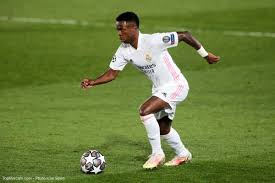 Check spelling or type a new query. Ligue Des Champions Vinicius Junior Meilleur Joueur De La Semaine Pas Mbappe