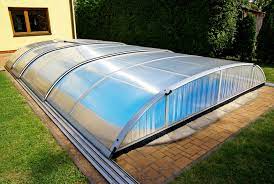 Le délai d'obtention est d'environ 3 mois. Faire Construire Une Piscine Couverte Prix Et Astuces De Pro Monequerre Fr