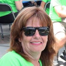 Who can make a Minecraft themed kids birthday cake for around 20 people for  under $100?