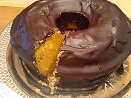 Calda De Chocolate Simples Para Bolo De Cenoura Receita Bolo De Cenoura Com Cobertura De Chocolate Clara De Sousa Bolo De Cenoura Bolo De Cenoura Com Chocolate Receita Bolo De Cenoura
