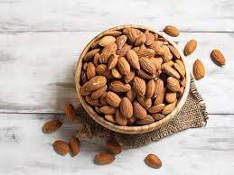 Buah salak tidak mengandung kolesterol, baik untuk mencegah penyakit tertentu seperti jantung. 11 Makanan Yang Mengandung Protein Tinggi Dan Cocok Untuk Diet