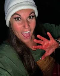 Gearing up for bear season with a #Throwback from @mikemason_outdoors 👊🐻  #WildUnleashed