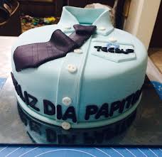Bizcocho De Cumpleaños Para Hombres Modernos Feliz Dia Papa Cake Cake Design Cupcakes