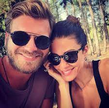 Kıvanç tatlıtuğ ile başak dizer evlendikten sonra demet akbağ'ın bebek ayşe sultan korusu'ndaki evini kiraladı ve orada yaşamaya başlamıştı. Turkish Actor To Get Married On Valentine Arabia Weddings