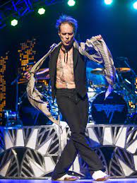 Rocks vegas will feature 26 instantly recognizable songs, including 'jump,' 'panama,' and 'california girls.' Rocker David Lee Roth Joins Kiss For 2020 El Paso Concert