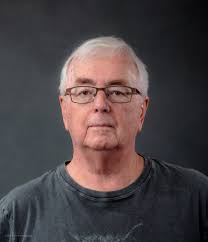 Mellow singer songwriter bars in downtown St Pete?