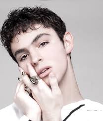 Like or reblog si te gustaron o los guardas. Joaquin Bondoni Black Ouvir Musica