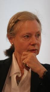 Written in short sentences, with shifting voices and tenses and overlapping locales and times, and with some stilted locutions (there was a spring breeze, if she recalled aright), fleur jaeggy presents the story uneasily. Fleur Jaeggy Babelio