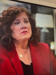 Her eyebrow piercing definitely caught my attention and made me way more  interested in their conversation than I normally would be 🤣👍 not sure why