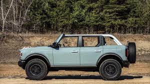 The ford bronco is a model line of suvs manufactured and marketed by ford. Ford Bronco 2021 Im Ersten Fahrbericht Geduld Zahlt Sich Aus