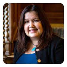 Iconic Wealth for Women