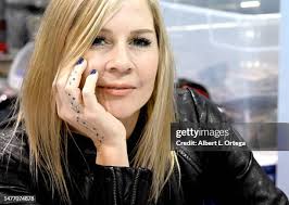 2,905 Wondercon Day 3 Photos & High Res Pictures