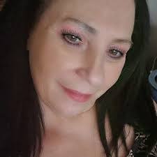 Cassie Scheuerman's Instagram, Twitter & Facebook