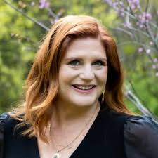 Buffalo law professor Nellie Drew fields sports questions — Sports Literate 