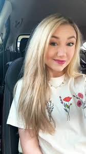 Rachel Trapp's Instagram, Twitter & Facebook