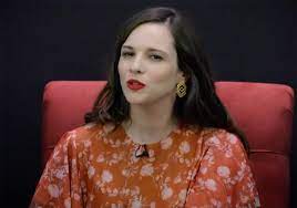 Καλεσμένη στην εκπομπή πρωινό και τη φαίη σκορδά βρέθηκε η ευγενία δημητροπούλου και μίλησε για τον πρόσφατο αρραβώνα της. U0 Wahpb Epkm