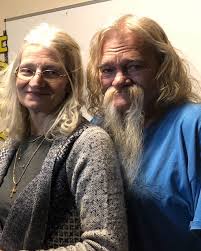 Billy brown is a 50 year old american actor. Alaskan Bush People Star Bear Brown Honors Billy Brown On Instagram