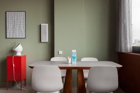 Creating a traditional dining room in east hampton, new york, designer rob southern chose a subtle green palette. 51 Gorgeous Green Dining Rooms With Tips And Accessories To Help You Design Yours Download Autocad Blocks Drawings Details 3d Psd