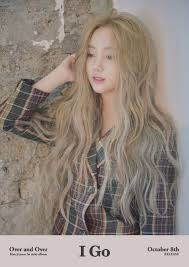 Lovelyz Kei Unveiled Her First Solo Seaser With A Transformative Blonde Hair Blonde Hair Korean Blonde Hair Girl Curly Hair Styles