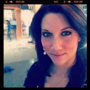 Kelly Dearth's Instagram, Twitter & Facebook