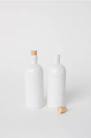 Butylochki Dlya Masla I Uksusa Belyj Home H M Ru Grosses Glasgefass Olflasche Flaschen