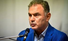 Για να είσαι πάντα μπροστά, ακολούθησε τον κόσμο του fthis.gr: Tinazei Thn Mpanka O Xrhstos Swthrakopoylos Sportime Gr