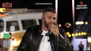 Confiram a materia ;) www.jorgeemateusoficial.com.br/ em news !gusttavo lima está bombandooo!!! Gusttavo Lima Anuncia Data De Nova Live Em Maio
