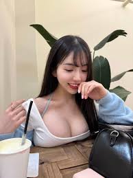 Explicit Yoon Vely footage shows her sensual side