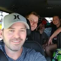 100+ perfiles de «Snawder»