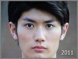 三浦春馬の顔が変わった 原因は二重まぶたの整形 昔の顔画像と比較 jimmy s room 三浦春馬 有名人の整形手術 顔 画像