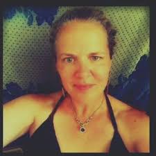 Kari Perry 💙 (@kariokeperry)