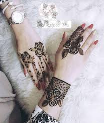 Bracelet Mehndi Designs Bracelet Mehndi Designs Are Ready For You So That You Can Highlighten Your Hands Desain Henna Mehndi Designs Henna