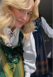 Feiring av Norges nasjonaldag 17. mai med nordlandsbunad