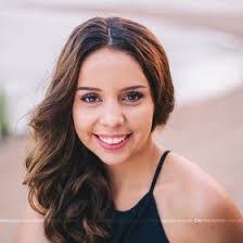 Hannah Lyons's Instagram, Twitter & Facebook