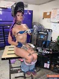 Minitruckmommy Naughty Lil Mechanic exclusive content