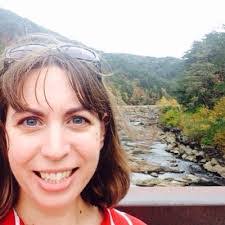 Heidi Tompkins's Instagram, Twitter & Facebook