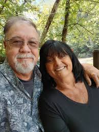 Retired hillbillies share their simple lifestyle