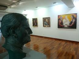 Perulu bir tarihçi hakkındaki bu biyografik makale bir taslaktır. Exponen Obra De Juan Manuel Ugarte Elespuru En Galeria Municipal De San Isidro Noticias Agencia Peruana De Noticias Andina