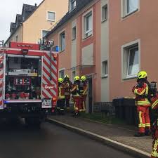 Herd4 kochfelder + backofen (gas) wohnung unten, 2 kochfelder (gas) studiowohnung oben. Sirenenalarm In Altena Gasaustritt In Wohnhaus Altena