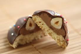 Nougatbusserl Ein Nougatplatzchen Geht Doch Immer Weihnachtsplatzchen Backen Keksrezepte Platzchen Backen Rezepte