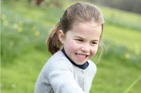Follow us for updates on princess charlotte's style and latest news about the young royal Prinzessin Charlotte Welchem Windsor Sieht Sie Ahnlich Panorama Stuttgarter Zeitung