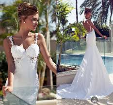 Verträumt, verspielt mit viel spitze und raffinesse sind originelle brautkleider wie diese genau das richtige für die modebewusste braut. Robe Galia Lahav Occasion Cheap Online
