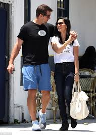 Many famous women have dated aaron rodgers, and this list will give you more details about these lucky ladies. Aaron Rodgers And Olivia Munn In Weho 6 6 Lipstick Alley