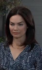 Never mind, Drew and Willow, what's with Elizabeth's eye? 😃