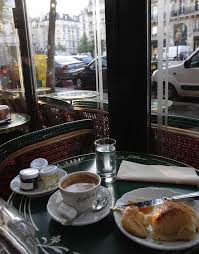 Cafe De Flore St Germain Des Pres Cafe De Flore Paris Cafe French Cafe