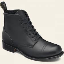 4.5 out of 5 stars 58. Blundstone Boots Clearance Blundstone 151 Mens Black Premium Leather Lace Up Boots