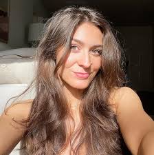 Bouncy curls with Hot Rollers💗