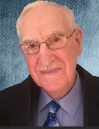 Leslie Burt's Instagram, Twitter & Facebook