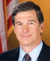 Jamie Witherspoon's Instagram, Twitter & Facebook